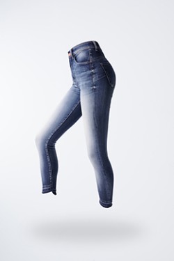 Jeans with High Waist