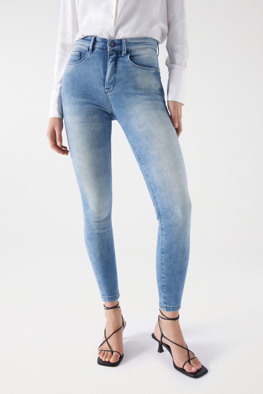 JEANS FAITH PUSH IN CROPPED EN DENIM DLAV