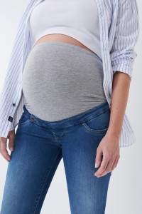 HOPE CROPPED MATERNITY JEANS IN MEDIUM RINSE