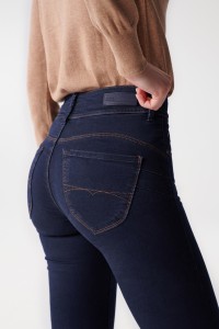 SECRET PUSH IN SLIM JEANS IN DENIM