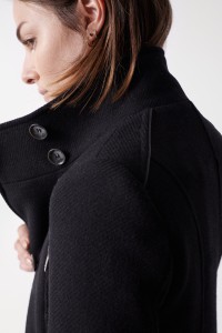 MANTEAU LONG GRACE EN TOFFE AVEC DTAILS