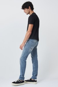 SLIM JEANS WITH COLOUR