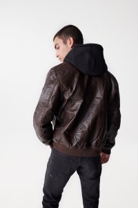 VESTE EN NAPPA  CAPUCHE AMOVIBLE