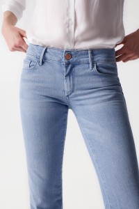 PANTALONES VAQUEROS WONDER PUSH UP FLARE