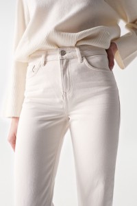 VAQUEROS TRUE CROPPED SLIM COLOR CRUDO