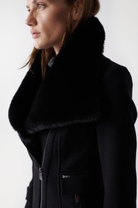 WOOLLEN GRACE COAT WITH FUR COLLAR