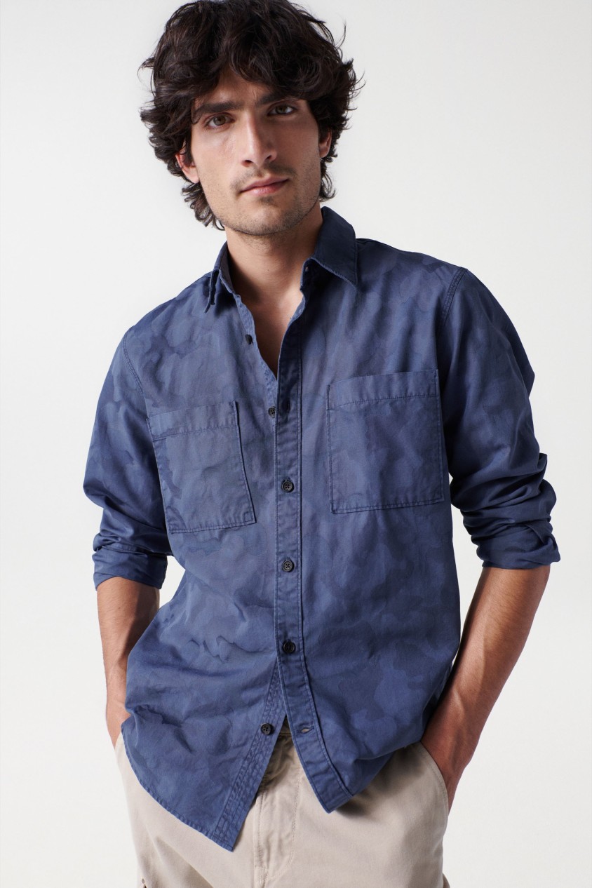 CAMISA JACQUARD COM PADRO CAMUFLADO