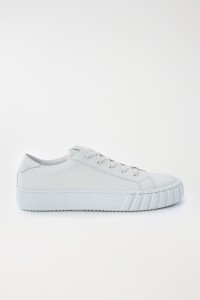 SNEAKERS AUS LEDER