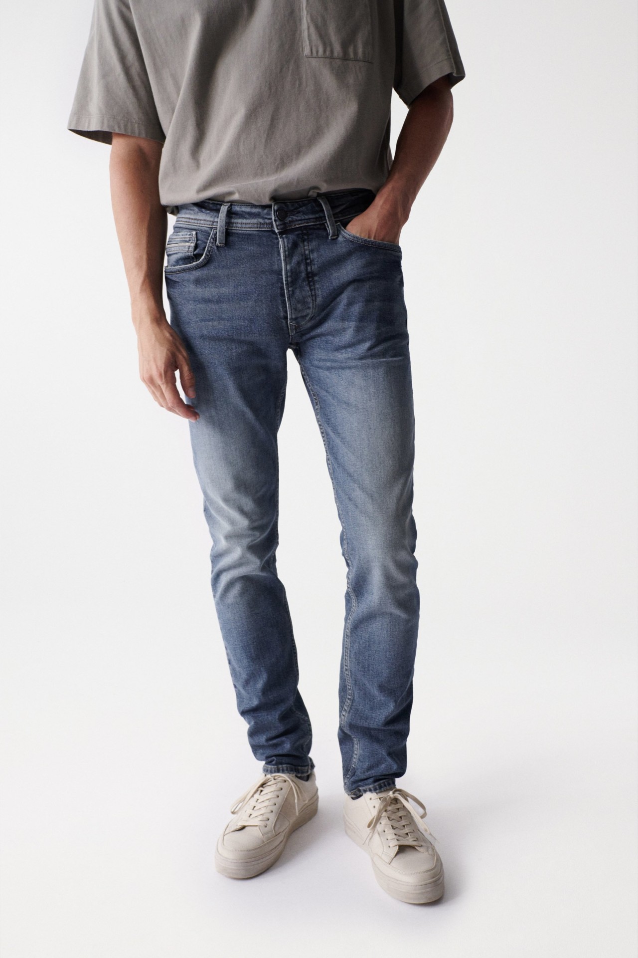 REGULAR GREENCAST JEANS