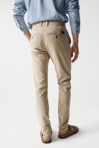 PANTALON CHINO SLIM BEIGE