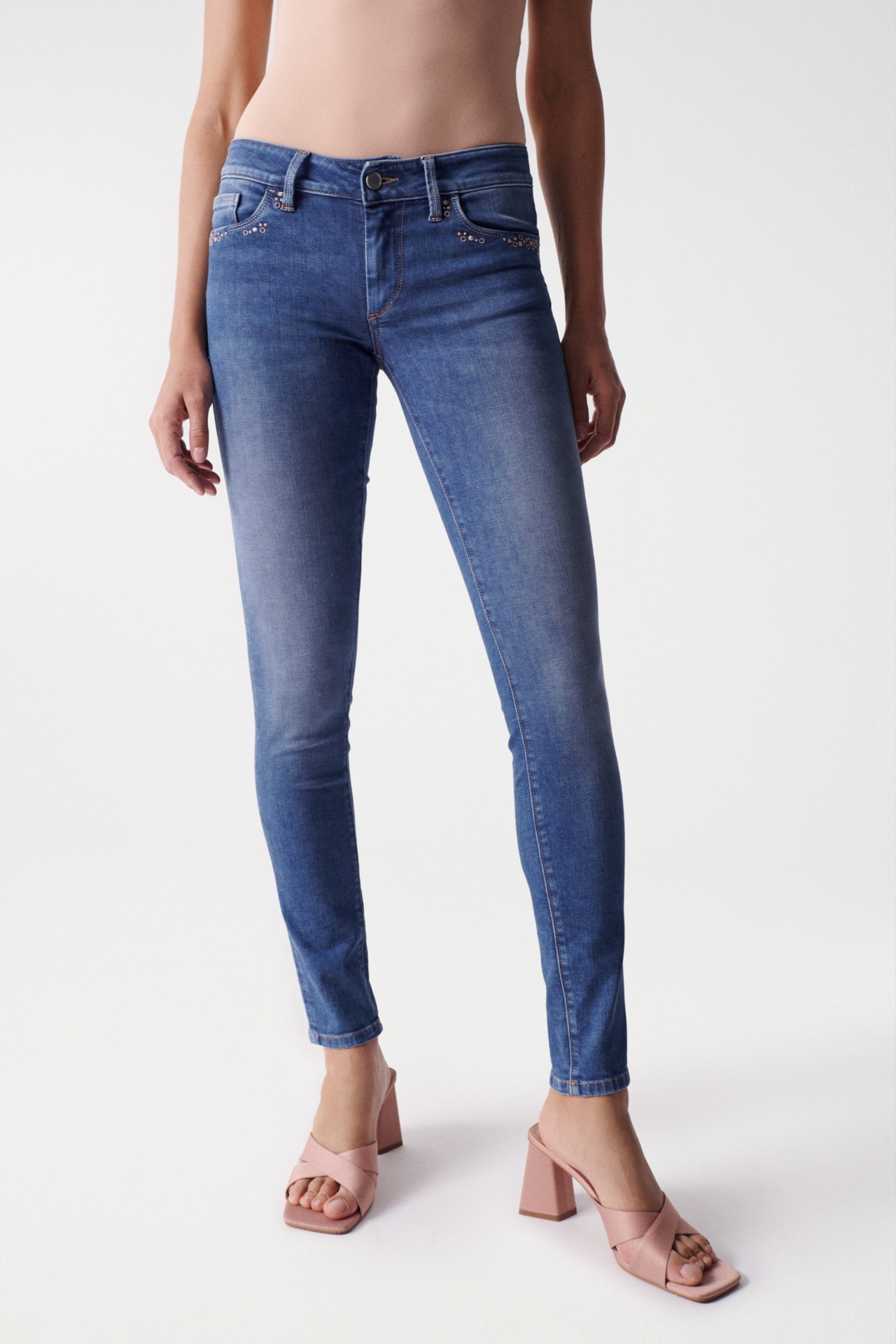 JEAN WONDER PUSH UP SKINNY AVEC BRODERIE