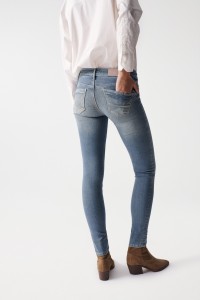 WONDER PUSH UP-JEANS