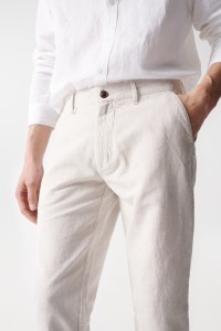 PANTALN DE LINO DE CORTE SLIM