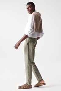 PANTALON CHINO COUPE SLIM