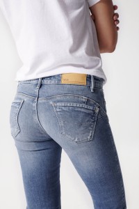 WONDER PUSH UP SLIM JEANS