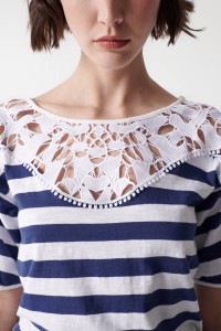 STRIPED T-SHIRT WITH LACE