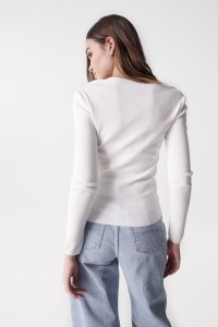 EINFARBIGER, GERIPPTER STRICKPULLOVER