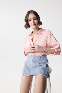 LOOSE FIT LIGHTDENIM BUTTONED SHIRT