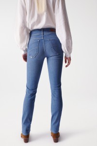 SLIM SECRET PUSH IN JEANS