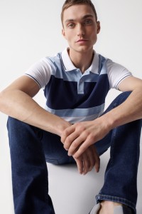 TRICOLOUR POLO SHIRT WITH STRIPE DETAIL