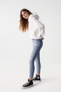 FAITH PUSH IN-JEANS MIT RISSEN