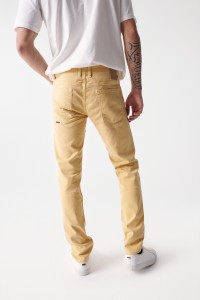 SLIM FIT JEANS