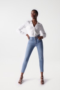 VAQUEROS SECRET PUSH IN CROPPED SKINNY