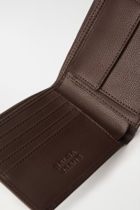 MEDIUM LEATHER WALLET WITH COIN COMPARTMENT