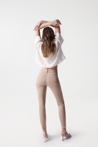 BEIGE SECRET PUSH IN-JEANS, SKINNY