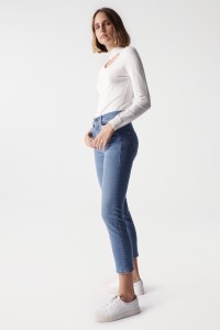 FAITH PUSH IN JEANS