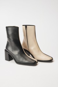 BICOLOR LEATHER ANKLE BOOTS