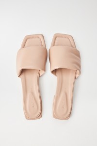 FLAT LEATHER SANDALS