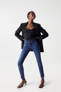 JEANS SECRET PUSH IN SOFT TOUCH SKINNY