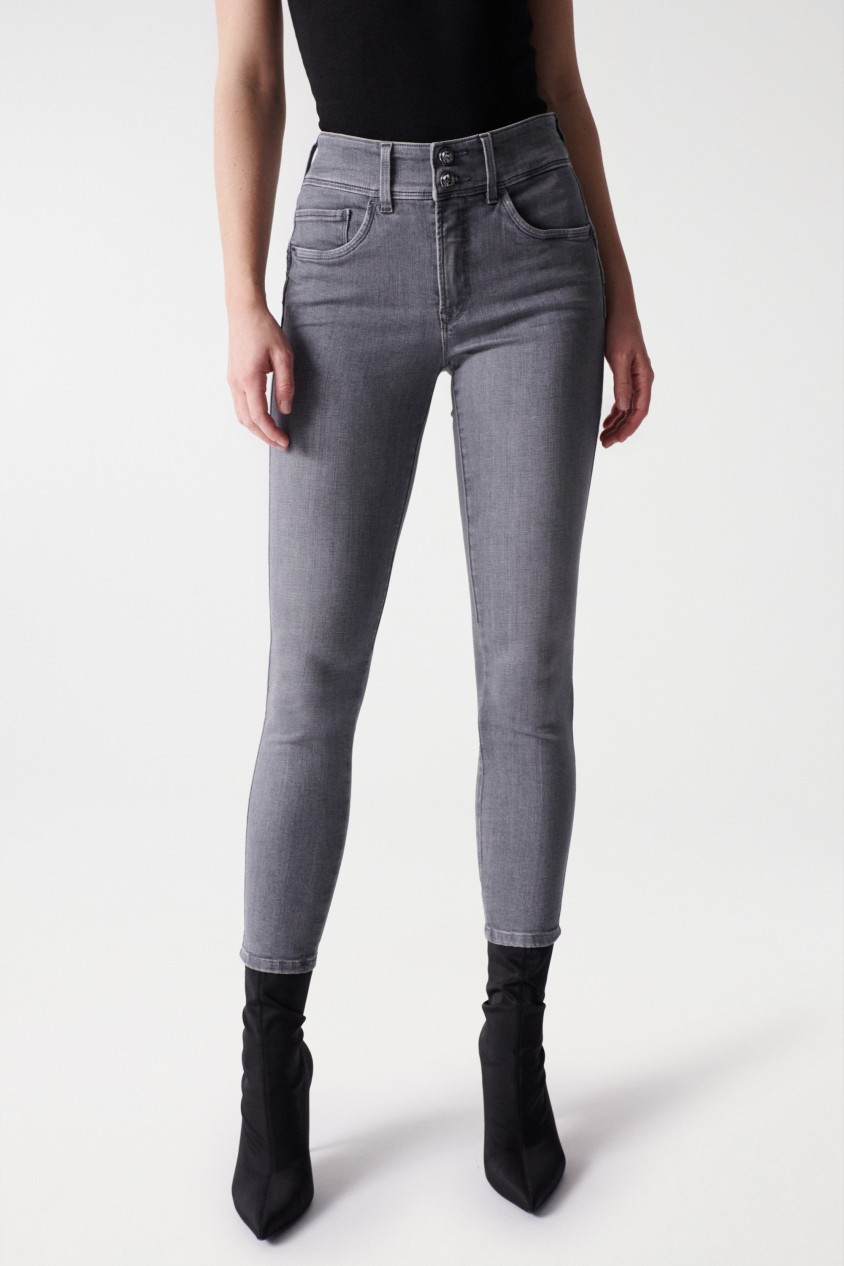 SECRET PUSH IN SOFT TOUCH JEANS