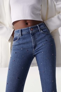 JEANS DESTINY PUSH UP COM DETALHE DE PEDRAS