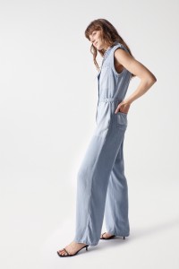 HIGH-WAISTED LIGHTDENIM JUMPSUIT