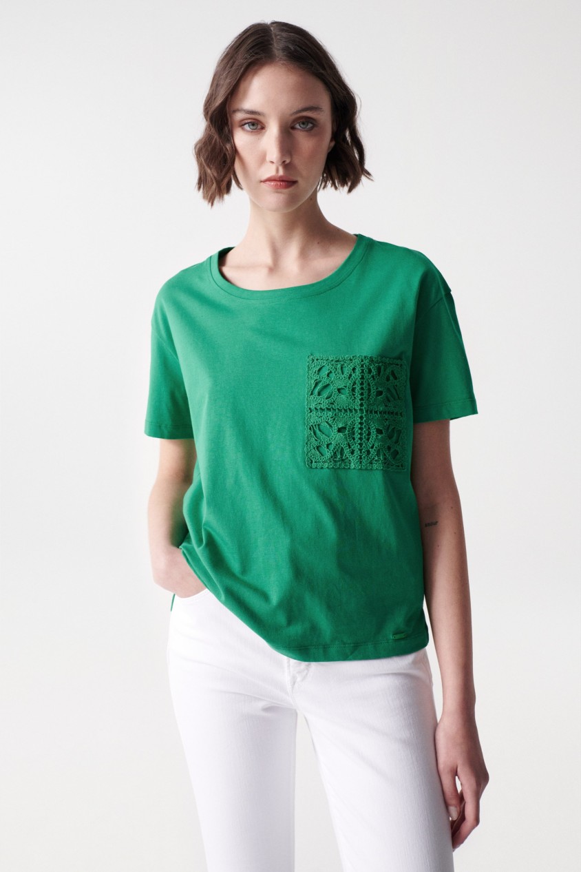 T-SHIRT WITH CROCHET POCKET