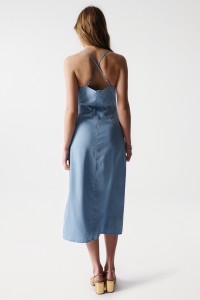 KLEID AUS LIGHTDENIM