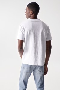 WHITE T-SHIRT WITH PRINT DESIGN