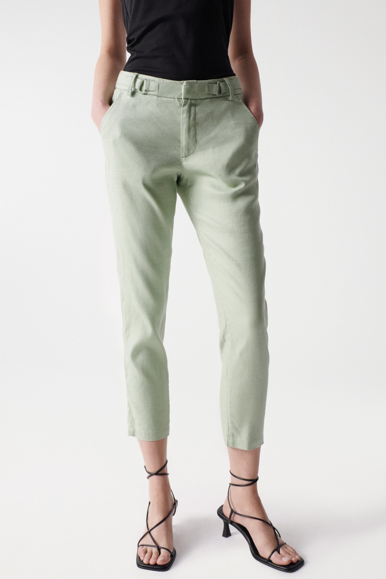 PANTALON CHINO EN LIN