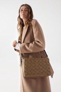 LEATHER BAG WITH BRAIDED EFFECT