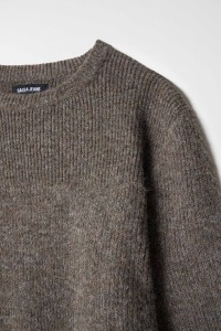 KNITTED WOOL JUMPER