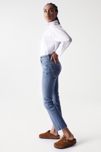 FAITH PUSH IN CROPPED FLARE JEANS