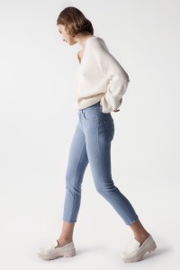 CROPPED SECRET PUSH IN-JEANS, SLIM