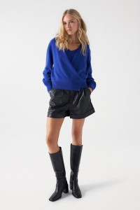 LEATHER EFFECT SHORTS