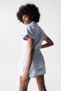 COMBINAISON SHORT EN DENIM BLEU