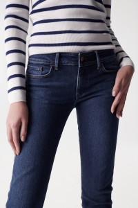 WONDER PUSH UP CROPPED SLIM JEANS