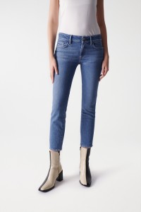 CROPPED WONDER PUSH UP-JEANS, SLIM