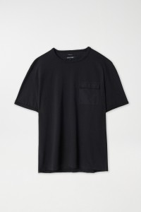 T-SHIRT WITH POCKET DETAIL