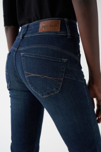 JEAN SECRET PUSH IN